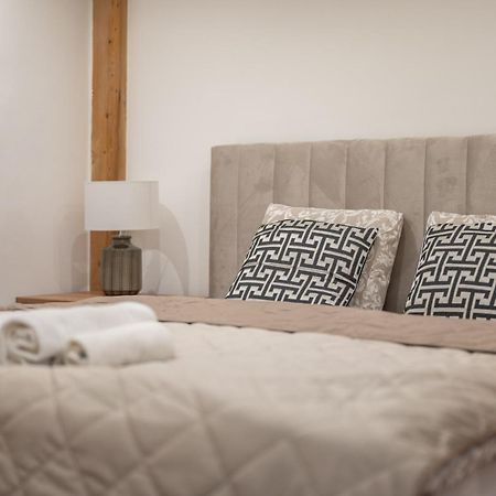 Deluxe And Cozy City Center Suite For 8Ppl Budapest Eksteriør billede