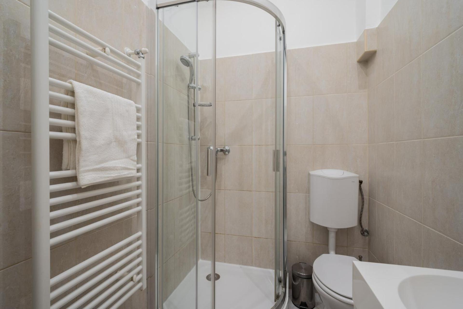 Deluxe And Cozy City Center Suite For 8Ppl Budapest Eksteriør billede