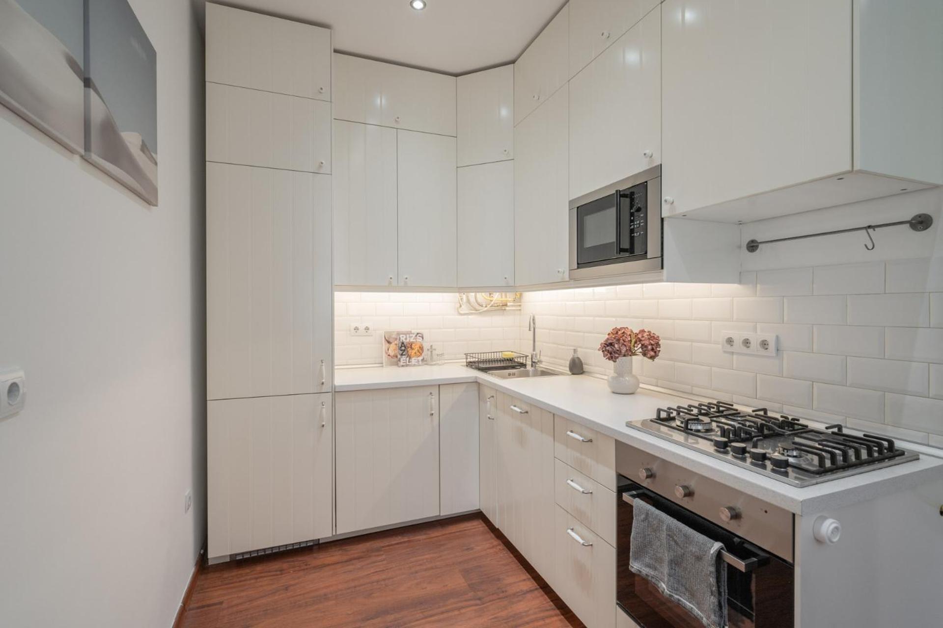 Deluxe And Cozy City Center Suite For 8Ppl Budapest Eksteriør billede