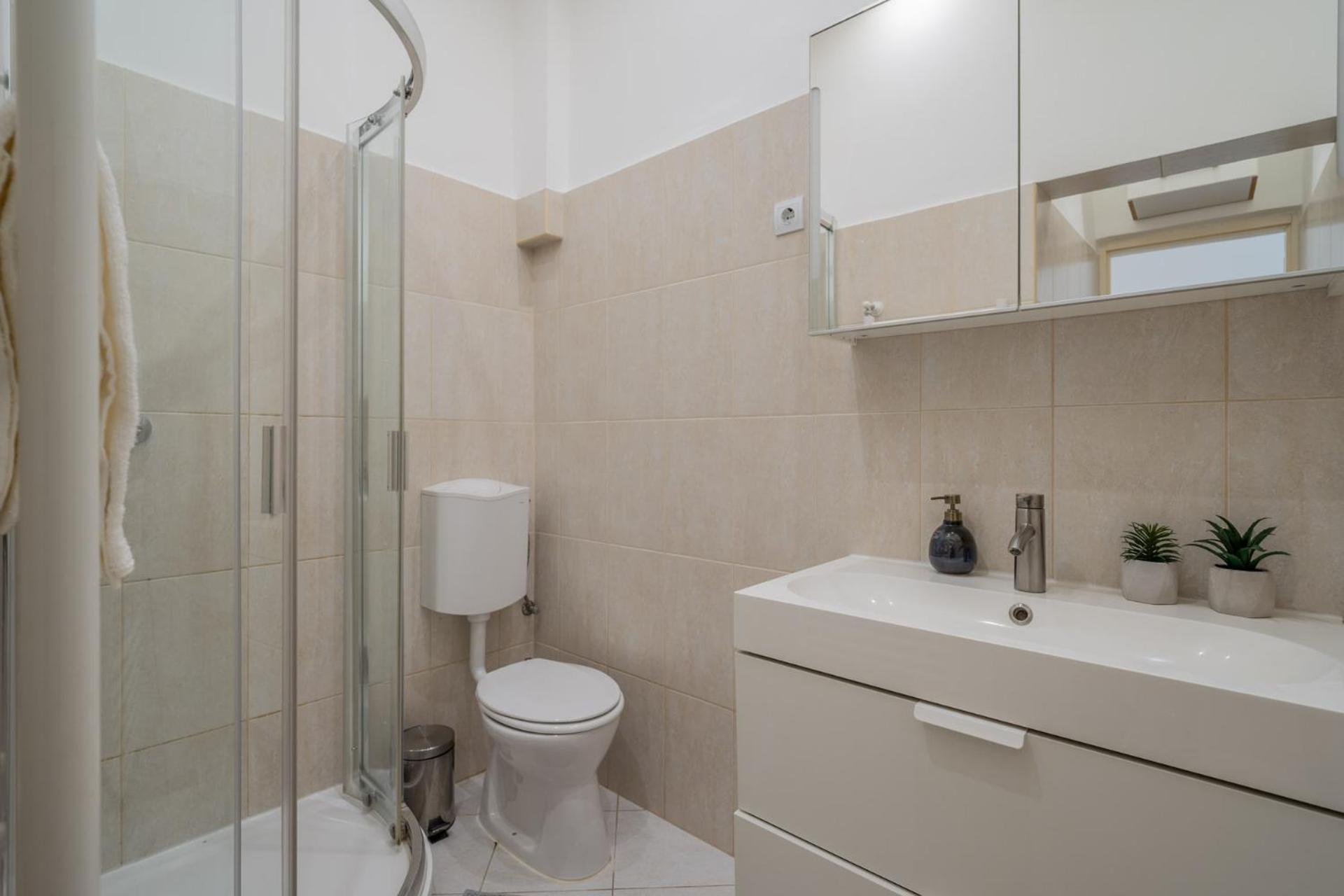 Deluxe And Cozy City Center Suite For 8Ppl Budapest Eksteriør billede